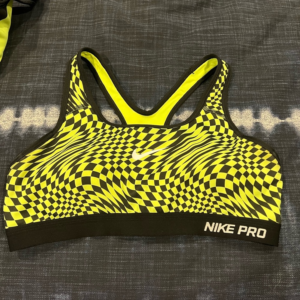 Nike Pro Sports Bra